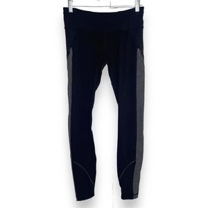 Lululemon Womens Size 6 Rain On Train On Leggings Black Gray Zip Pockets Logo